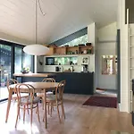 別荘 Elegant New On Quiet Woodland Site Nykøbing Sjælland